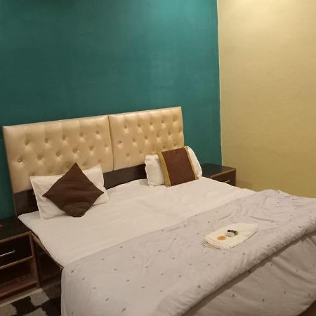 Gangotri Inn Varanasi Exterior photo