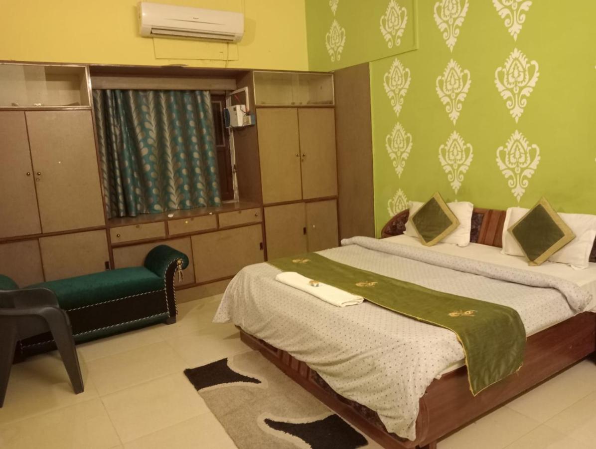 Gangotri Inn Varanasi Exterior photo