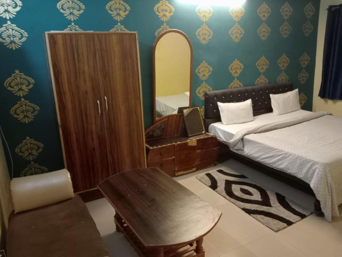 Gangotri Inn Varanasi Exterior photo