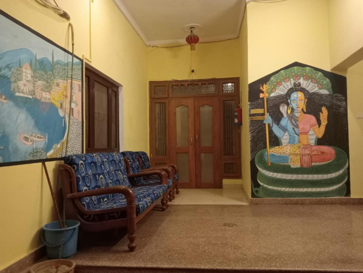 Gangotri Inn Varanasi Exterior photo