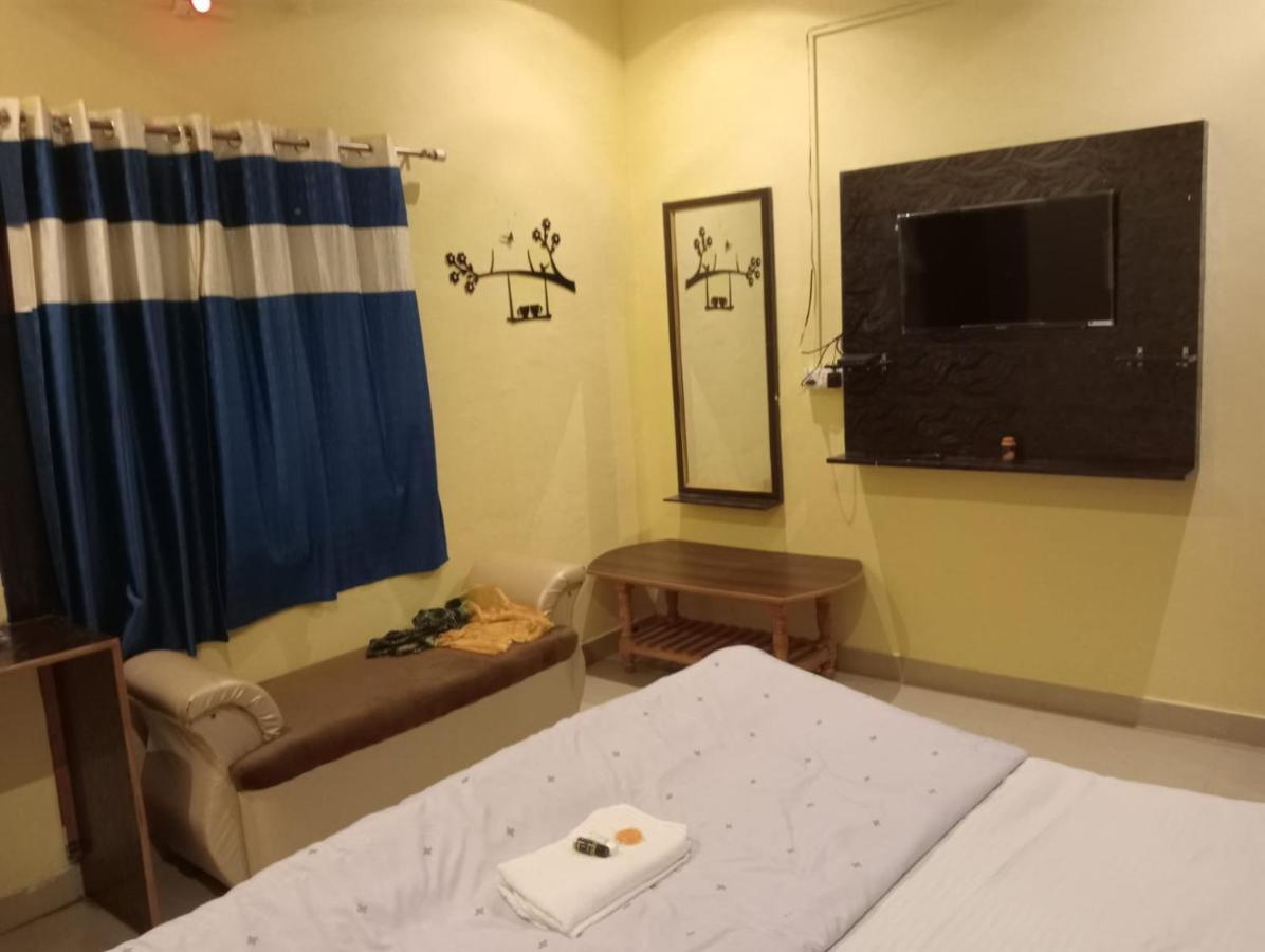 Gangotri Inn Varanasi Exterior photo